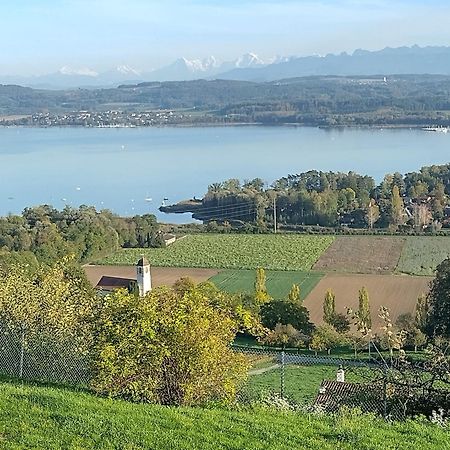 مبيت وإفطار Vully-les-Lacs Swiss Borzoi House المظهر الخارجي الصورة