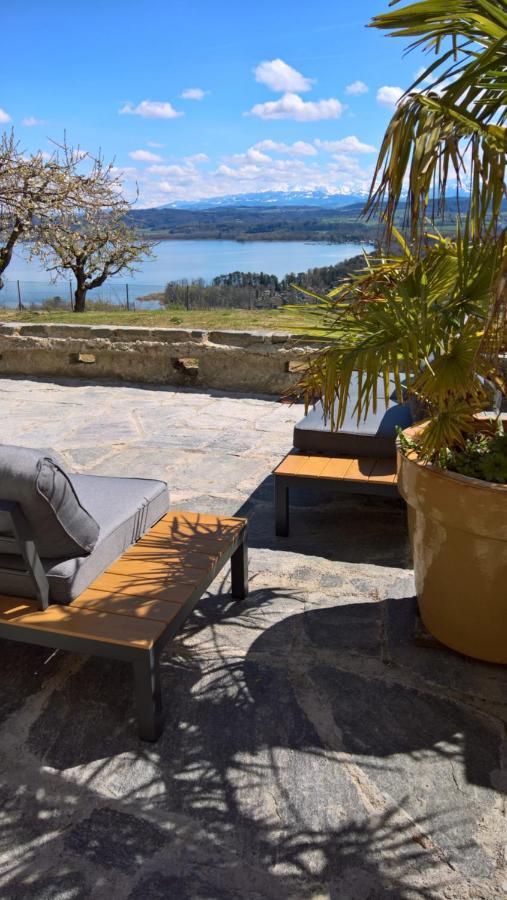 مبيت وإفطار Vully-les-Lacs Swiss Borzoi House المظهر الخارجي الصورة